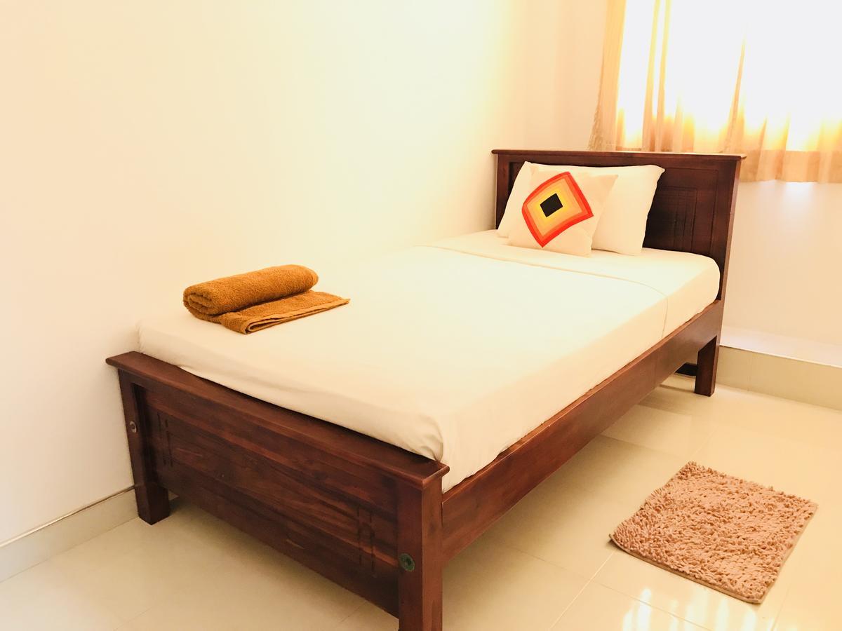 Lake City Resort Anuradhapura Buitenkant foto